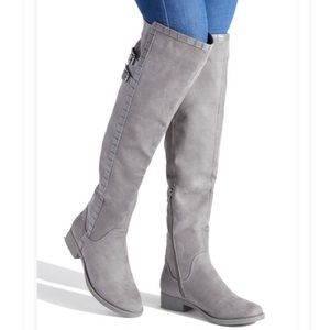 🆕 Shoedazzle Gray Boots